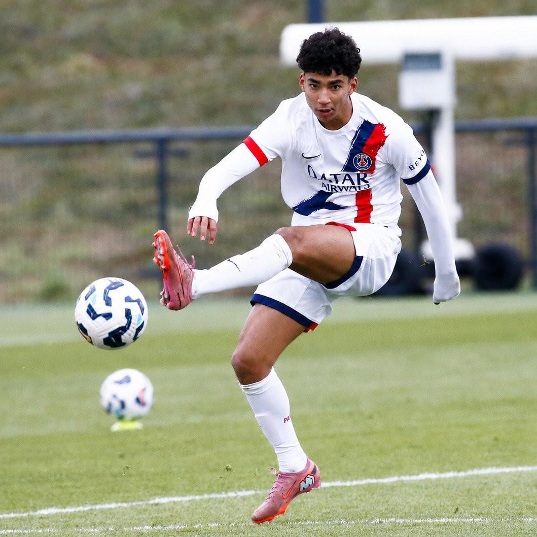 Góc Nhìn AO88: Chính thức: Tiền vệ cánh PSG, tuyển thủ Tunisia Khalil Ayari được cho mượn tới Dunkerque (Ligue 2)
