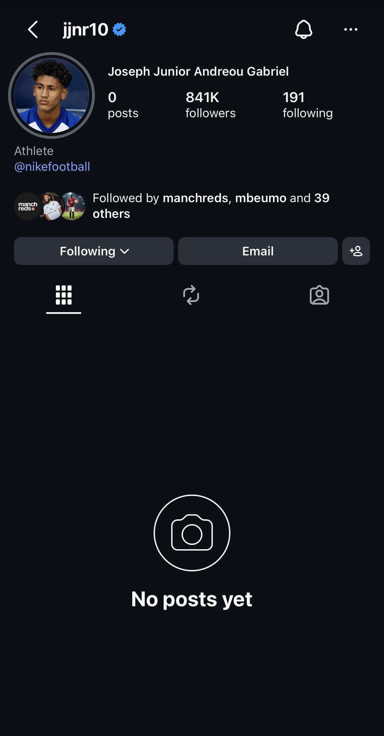 Góc Nhìn AO88: Thiên tài 15 tuổi Man Utd JJ Gabriel xóa sạch MXH, dấy lên đoán già đoán non về tương lai