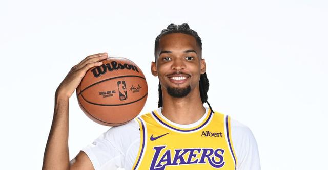 Góc Nhìn AO88: Ziaire Williams: Là một đứa trẻ bản địa Los Angeles được 